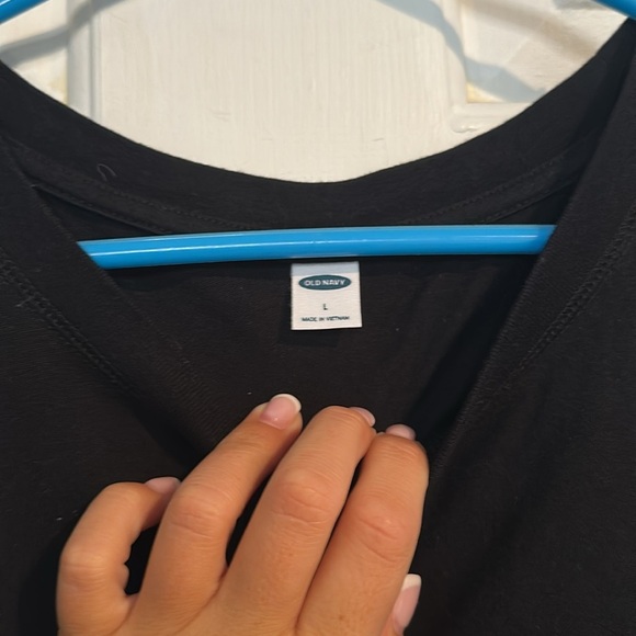Old Navy Women’s Black tank size large - Picture 3 of 3